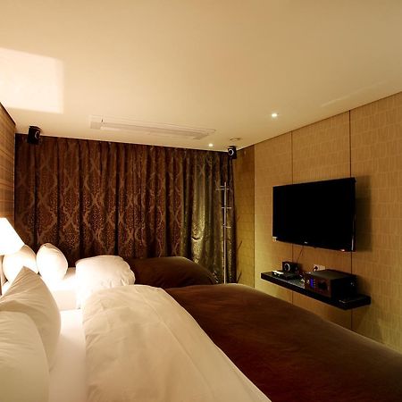 Uijeongbu Latree Hotel Bagian luar foto