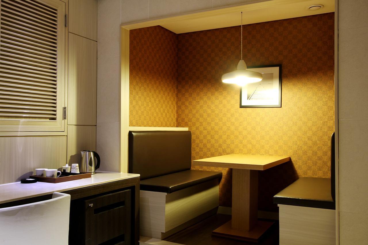 Uijeongbu Latree Hotel Bagian luar foto