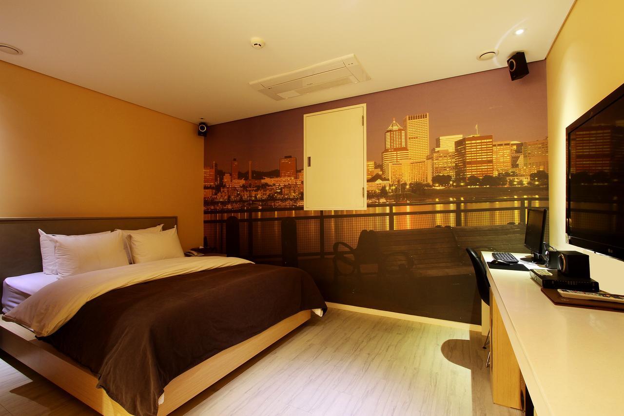 Uijeongbu Latree Hotel Bagian luar foto