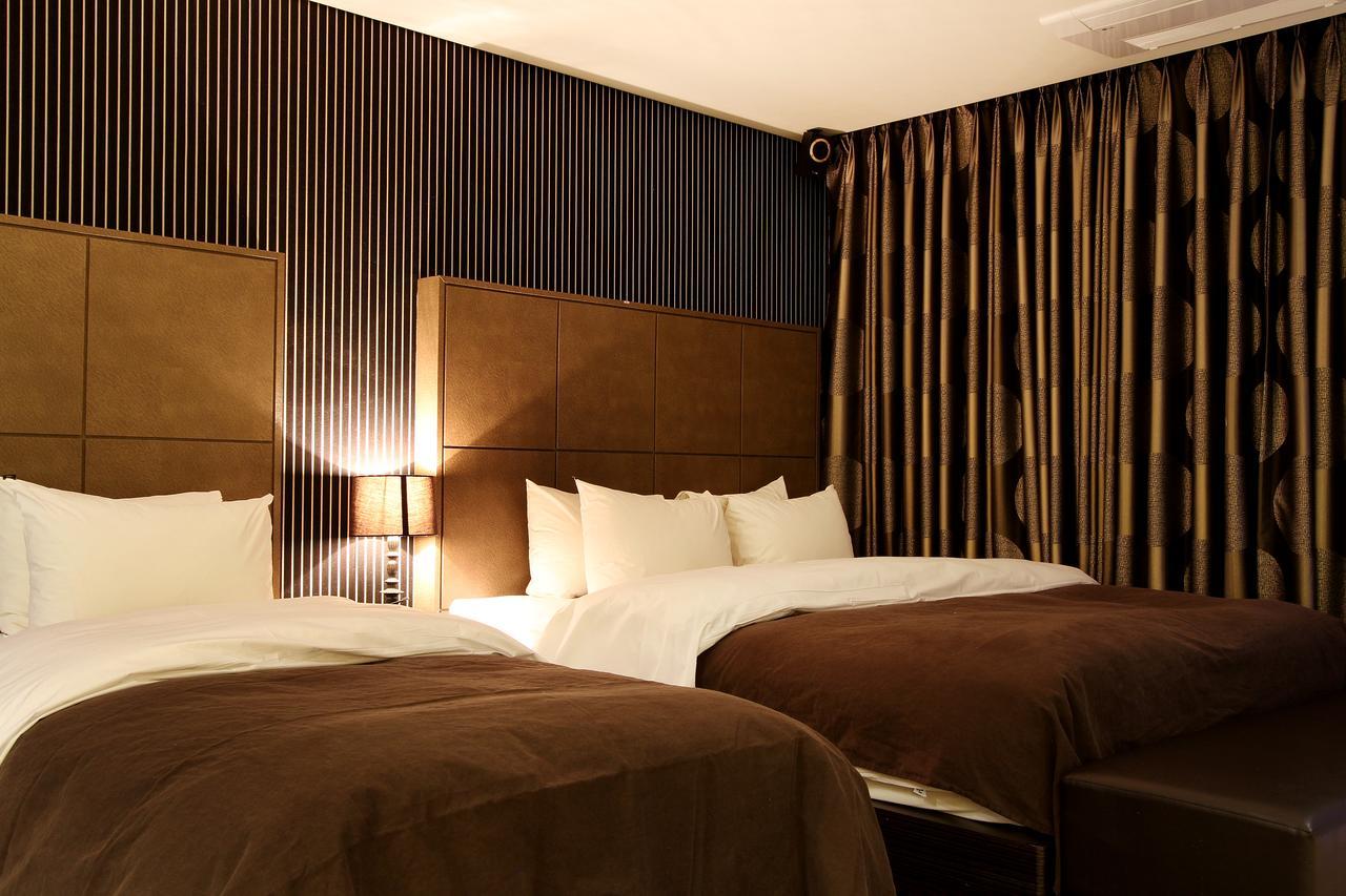 Uijeongbu Latree Hotel Bagian luar foto
