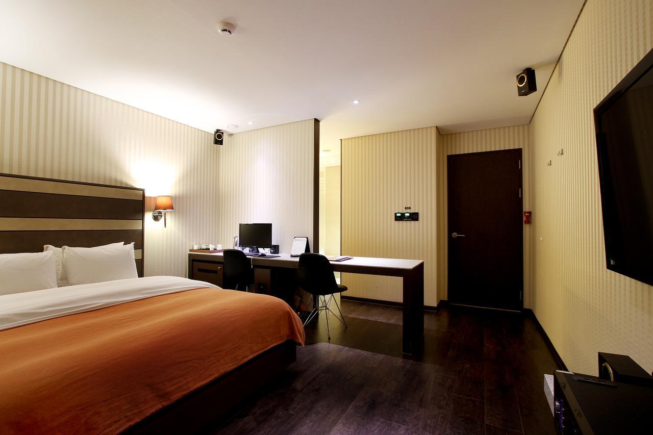 Uijeongbu Latree Hotel Bagian luar foto