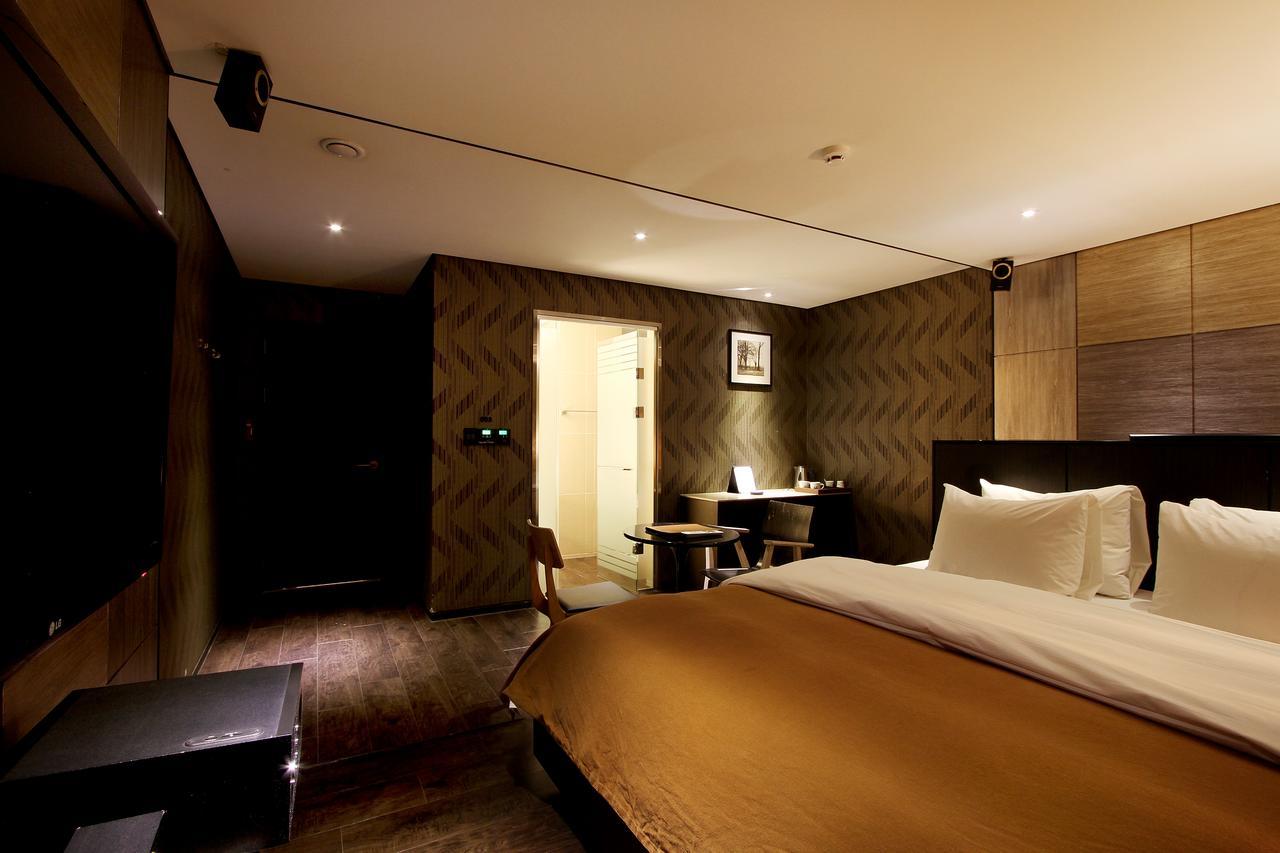 Uijeongbu Latree Hotel Bagian luar foto