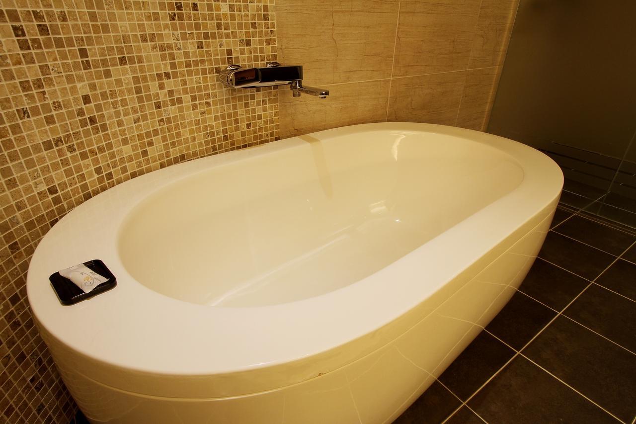 Uijeongbu Latree Hotel Bagian luar foto