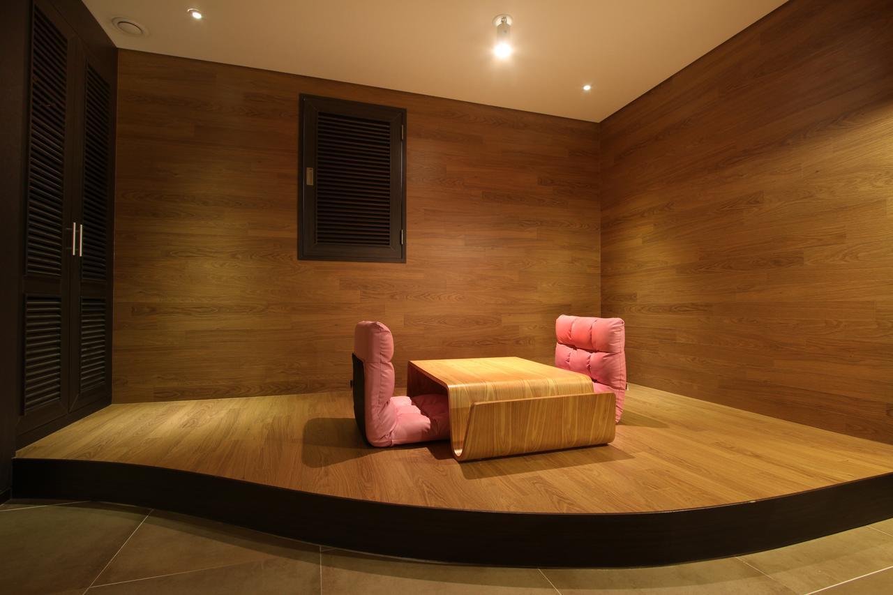 Uijeongbu Latree Hotel Bagian luar foto