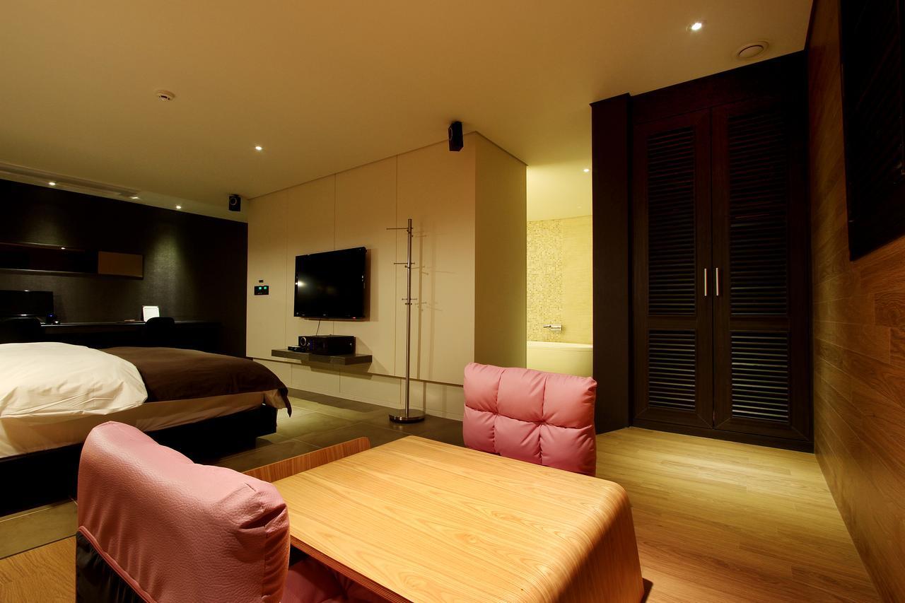 Uijeongbu Latree Hotel Bagian luar foto