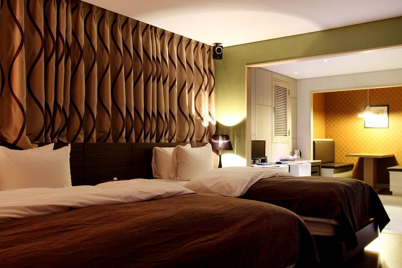 Uijeongbu Latree Hotel Bagian luar foto