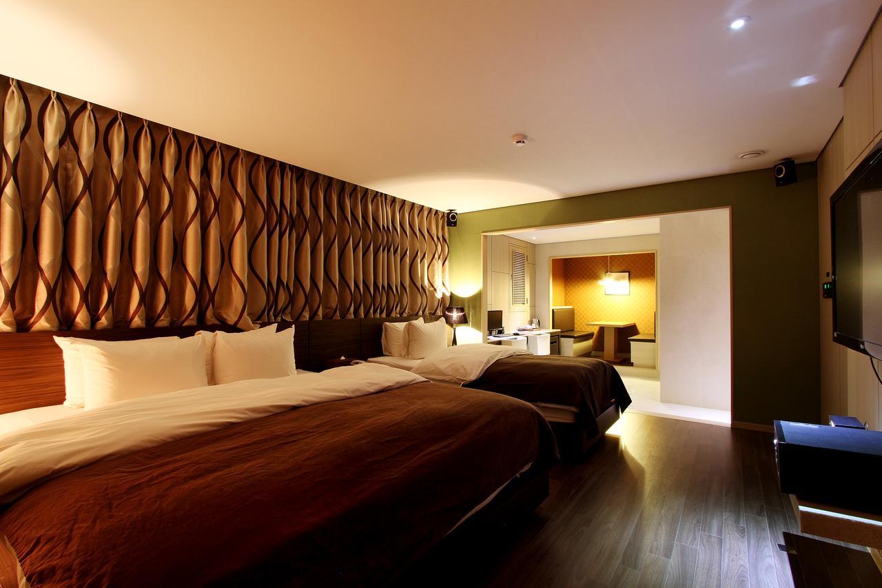 Uijeongbu Latree Hotel Bagian luar foto